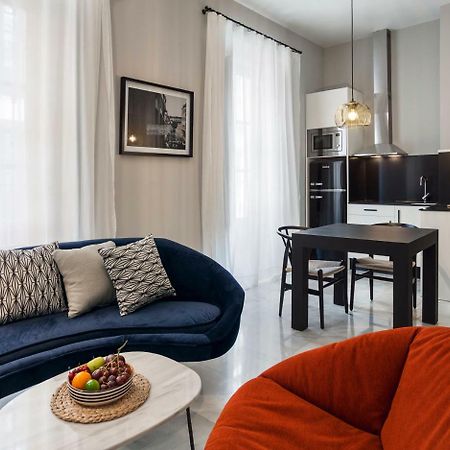 Apartamentos One Shot Conde De Torrejon Σεβίλλη Εξωτερικό φωτογραφία