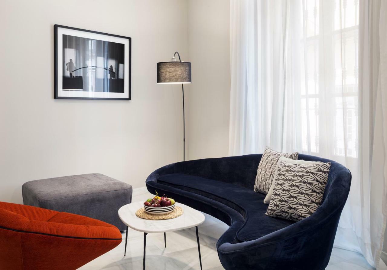 Apartamentos One Shot Conde De Torrejon Σεβίλλη Εξωτερικό φωτογραφία