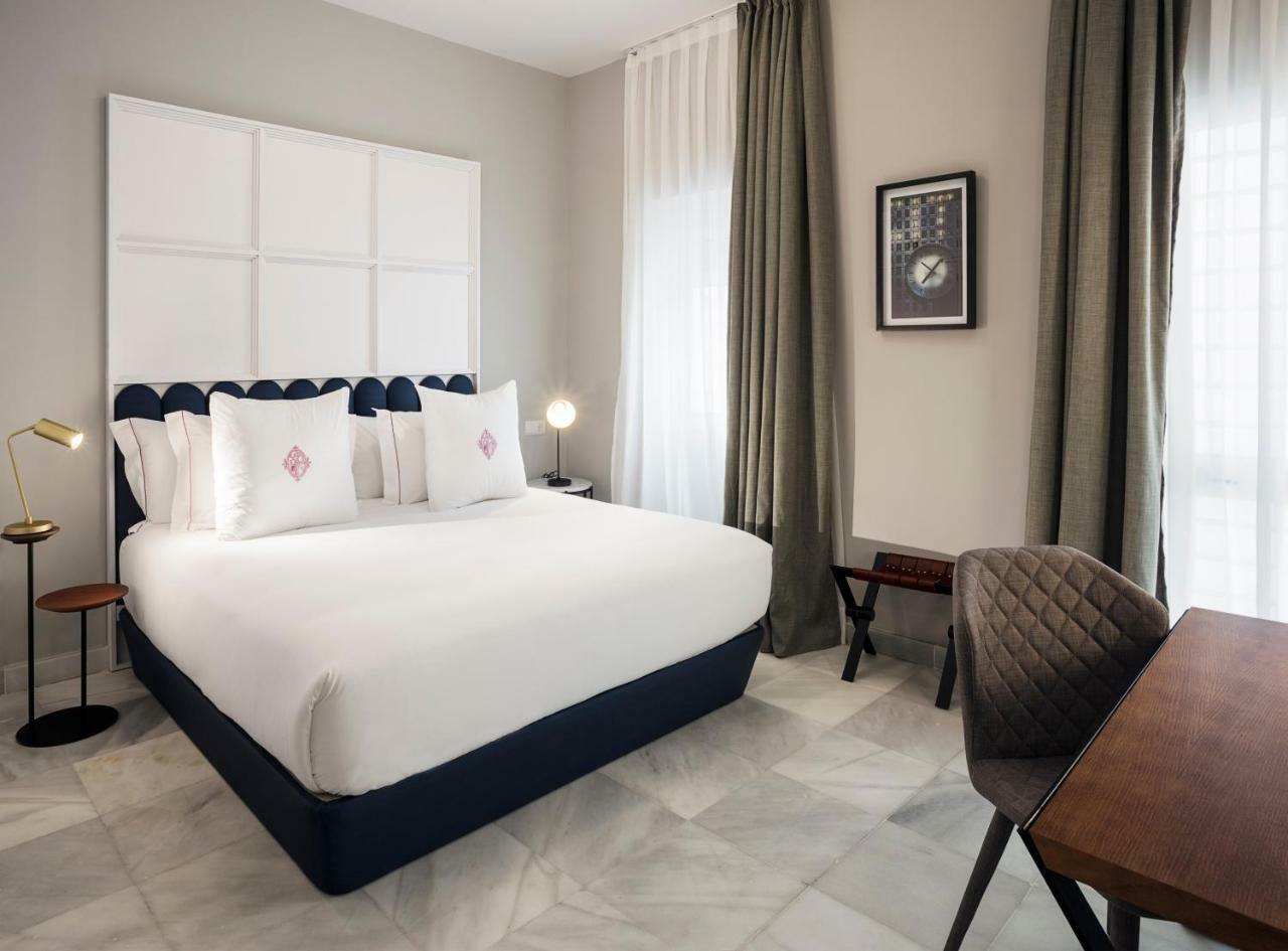 Apartamentos One Shot Conde De Torrejon Σεβίλλη Εξωτερικό φωτογραφία