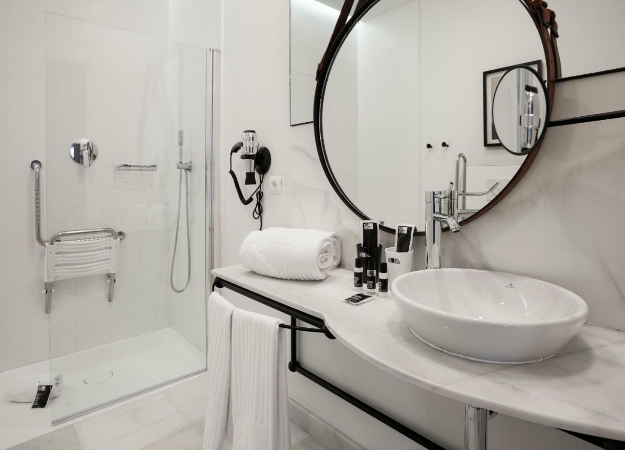 Apartamentos One Shot Conde De Torrejon Σεβίλλη Εξωτερικό φωτογραφία
